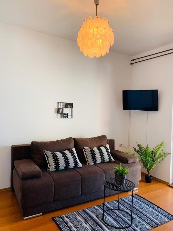 דראגה Apartmani Svemir מראה חיצוני תמונה