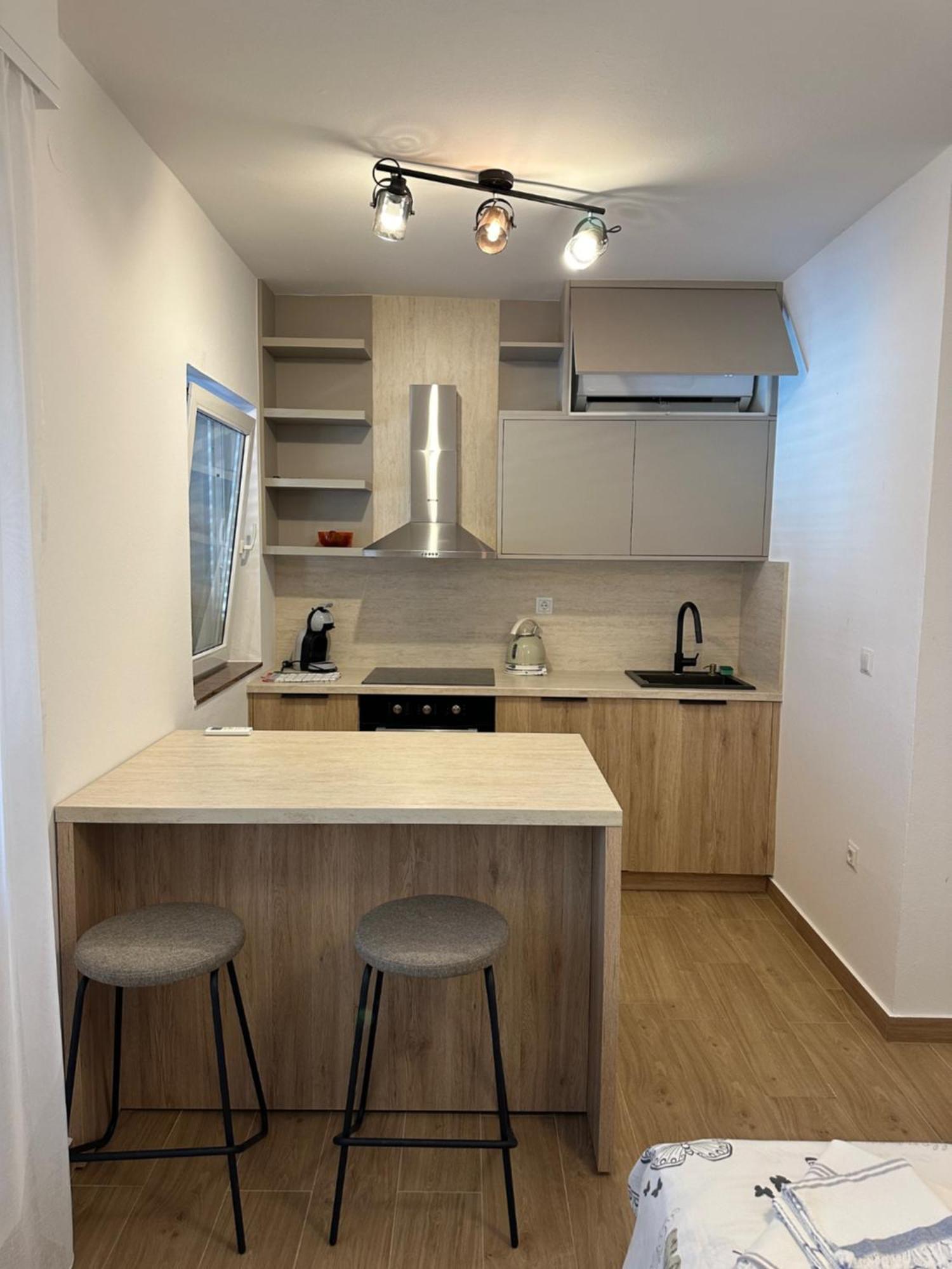 דראגה Apartmani Svemir מראה חיצוני תמונה