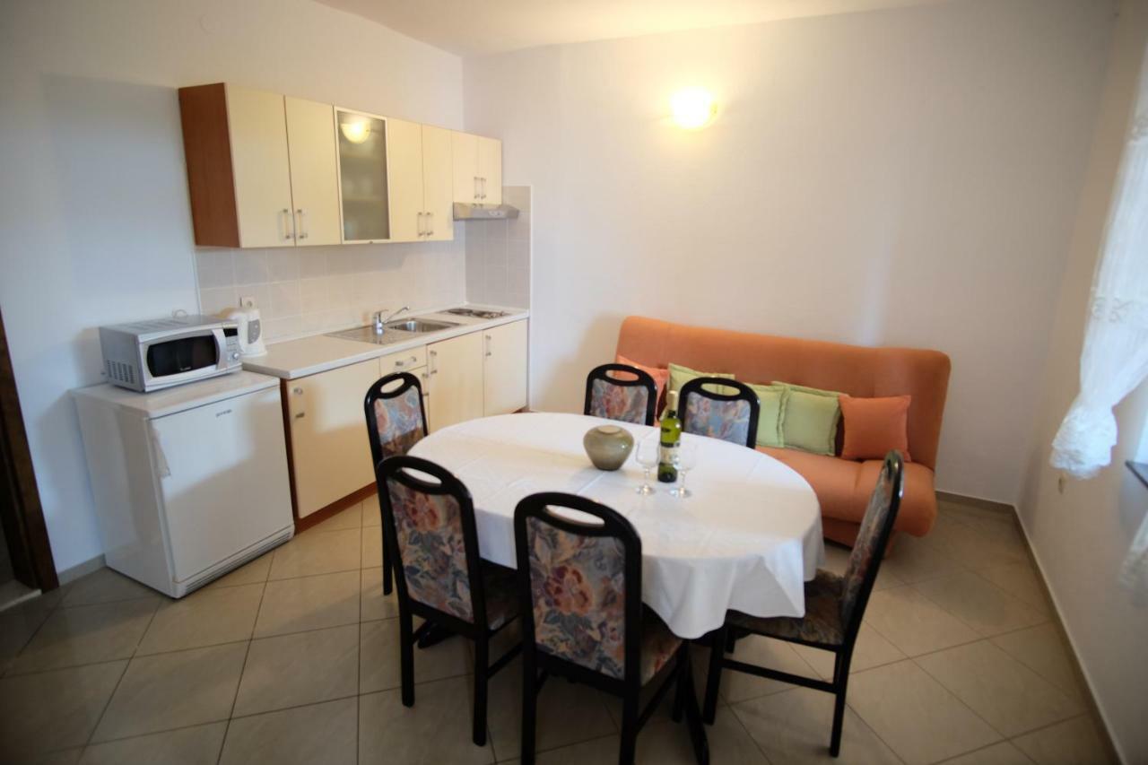דראגה Apartmani Svemir מראה חיצוני תמונה