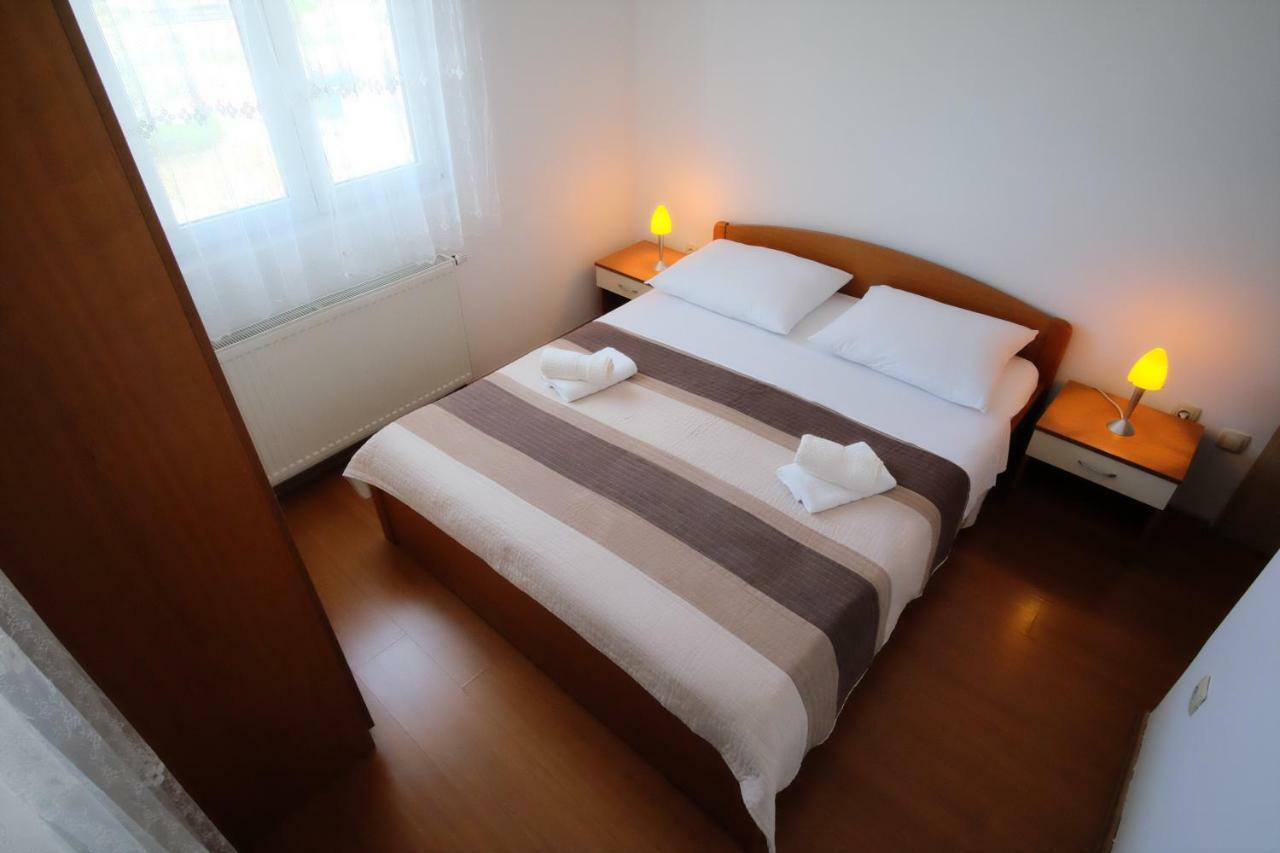 דראגה Apartmani Svemir מראה חיצוני תמונה
