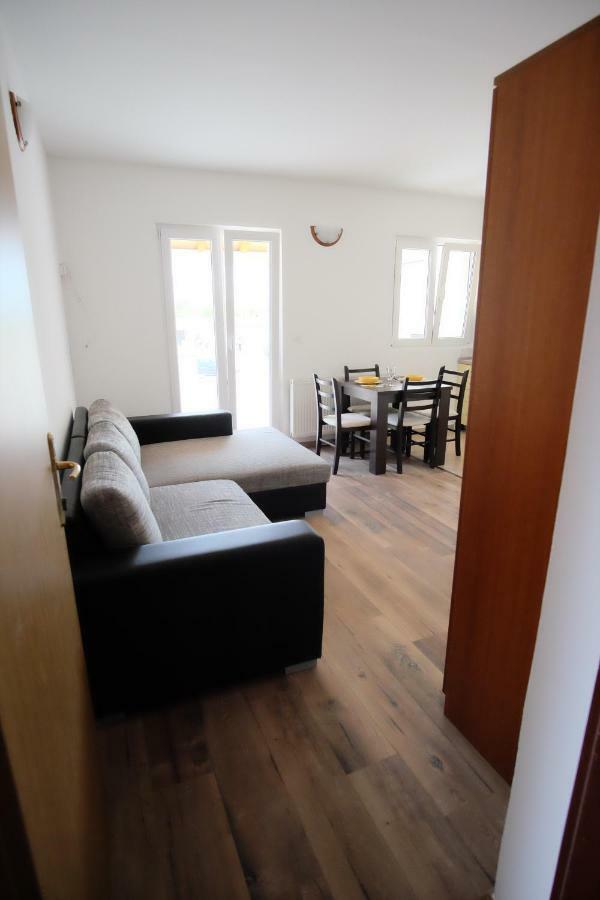 דראגה Apartmani Svemir מראה חיצוני תמונה
